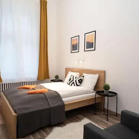 Hidden Gem At Kalvin Ter Apartment *