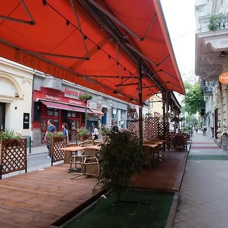 Hidden Gem At Kalvin Ter Lägenhet Budapest